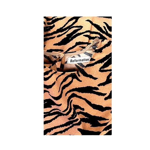 NWT Sz 6 Reformation MAURITA RAJAH Wrap Dress Animal Print - Picture 9 of 10